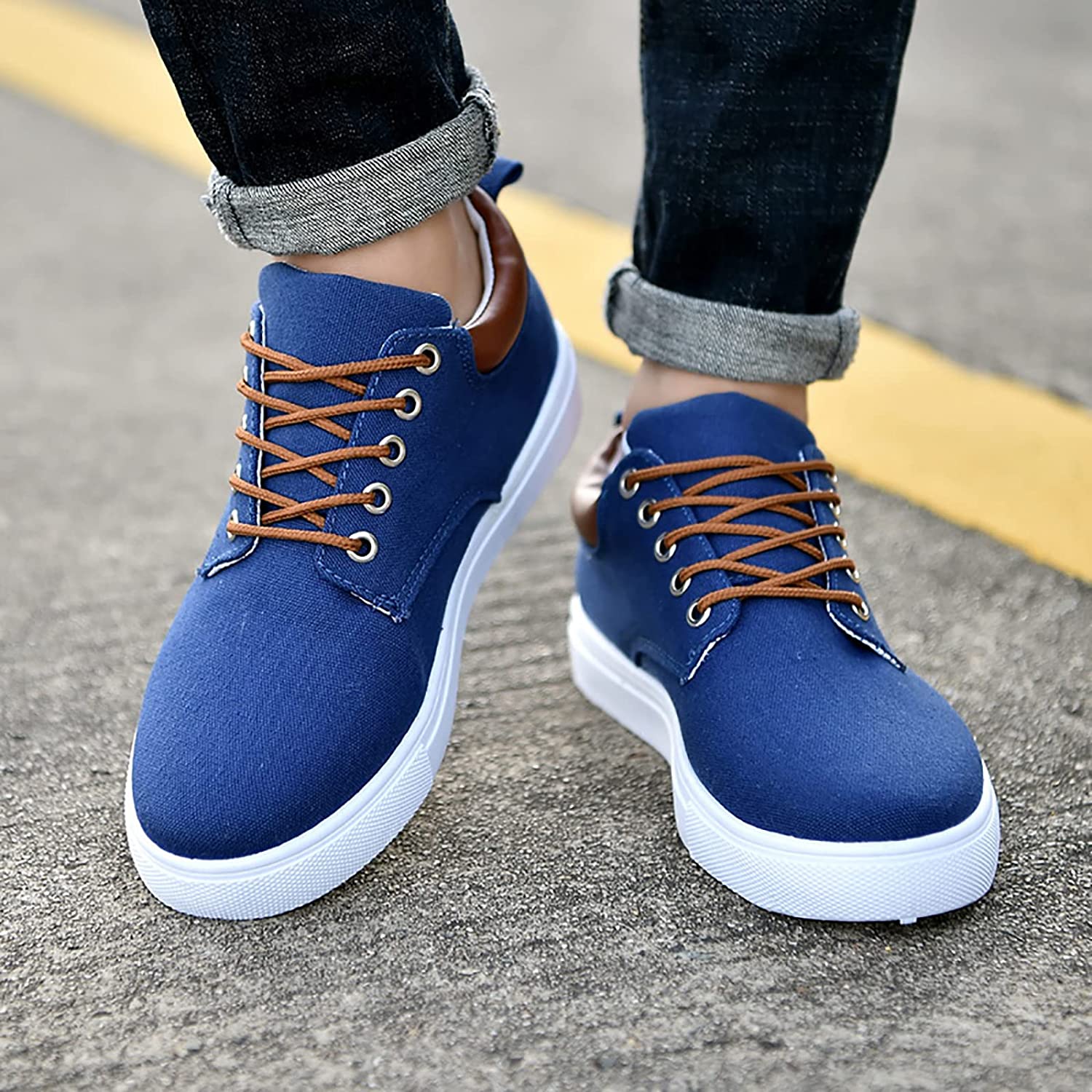 Magnus - men's sneakers with white sole